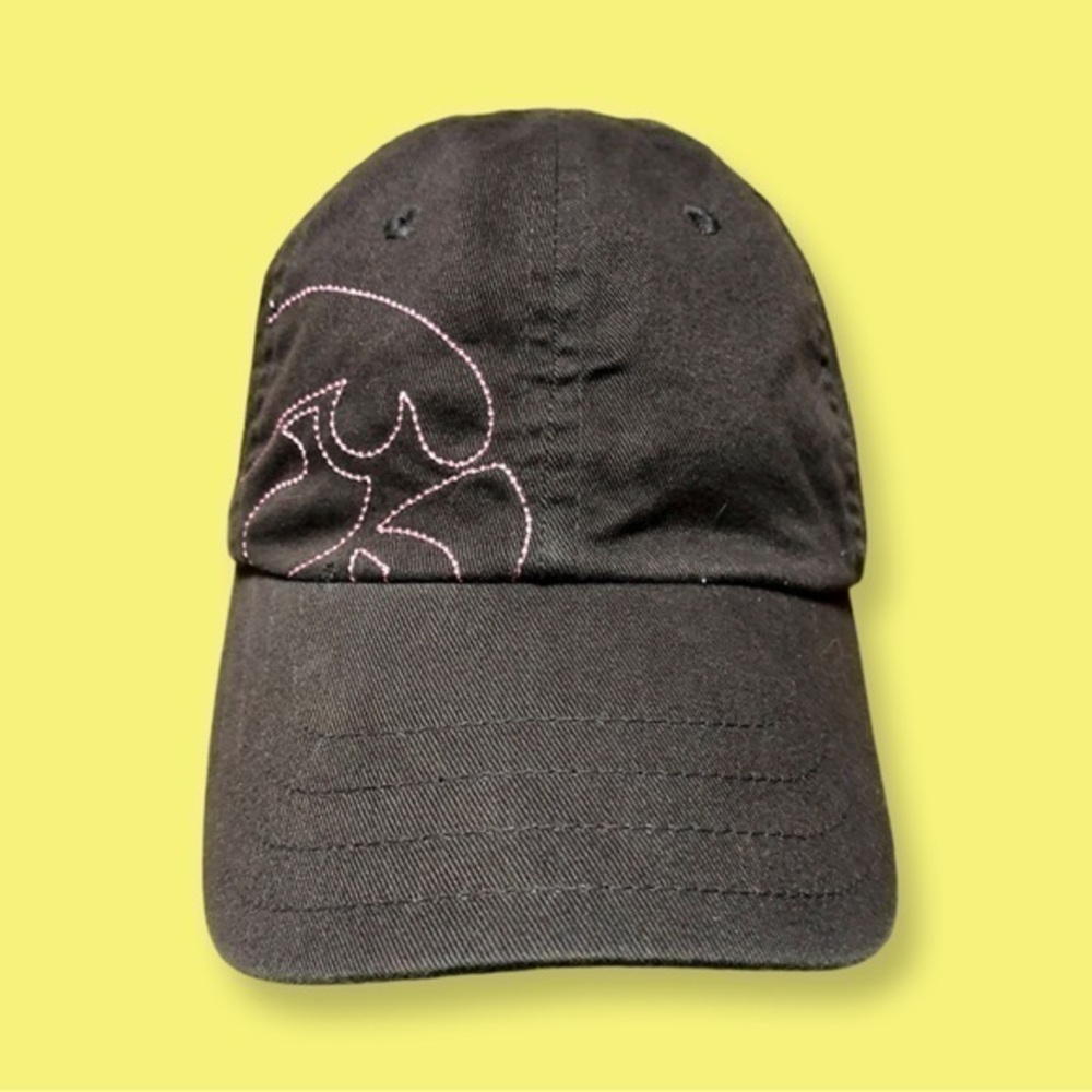 ⛄️Nike Iowa Hawkeyes Brown w/ pink Embroidered adjustable Cap